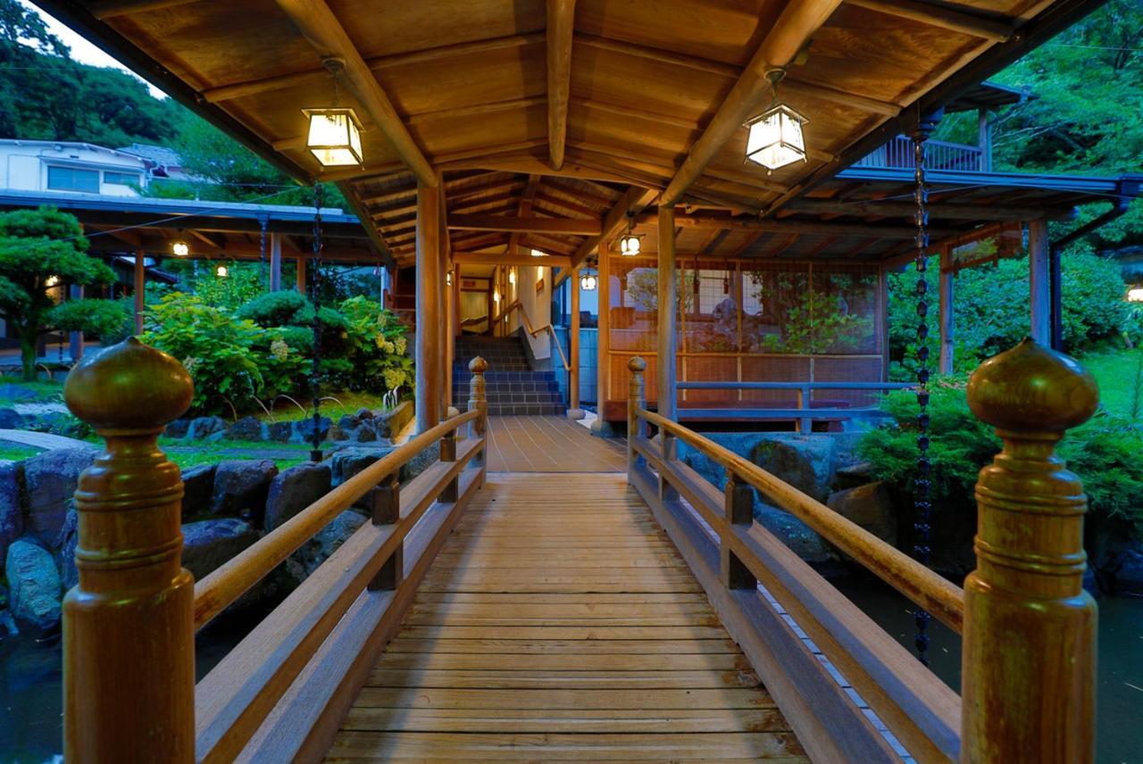 ซากาฮิจิริ เกียวกูโชเอน Hotel อิซุ ภายนอก รูปภาพ